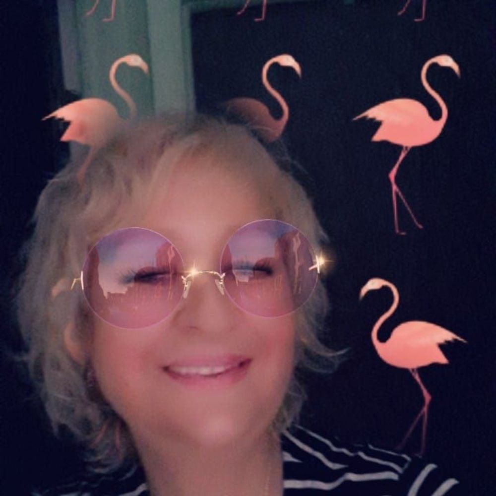 Meet your Posher, Lana